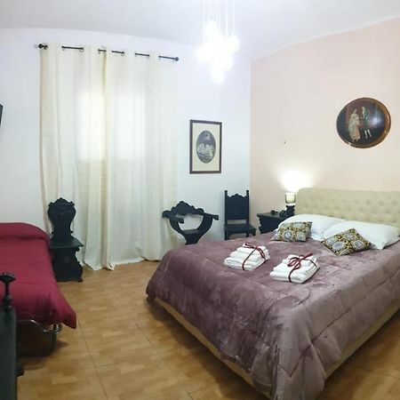 Affitta Camere Al Castello Palermo Exteriör bild